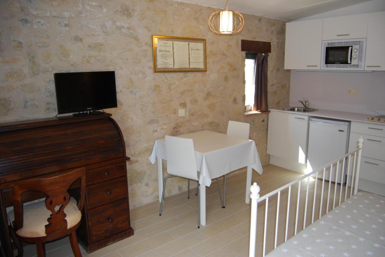 Torroella de Montgrí Fonda Comerc Estudio Doble المظهر الخارجي الصورة