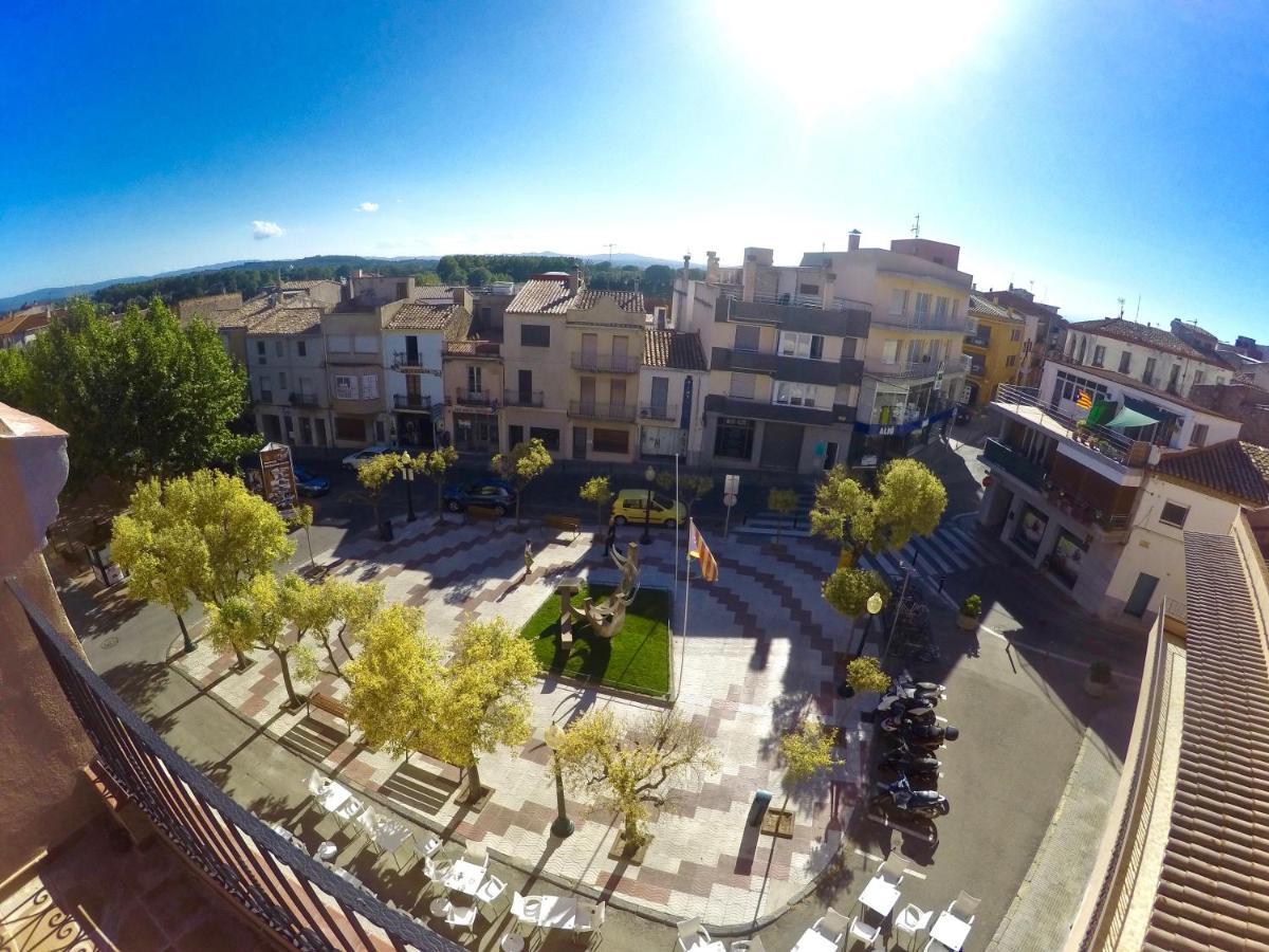 Torroella de Montgrí Fonda Comerc Estudio Doble المظهر الخارجي الصورة